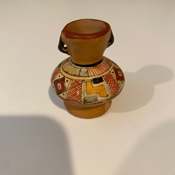 Mini Cusco Peruvian Inca Style Clay Vase Replica 2” Hand Painted - Picture 2 of 5